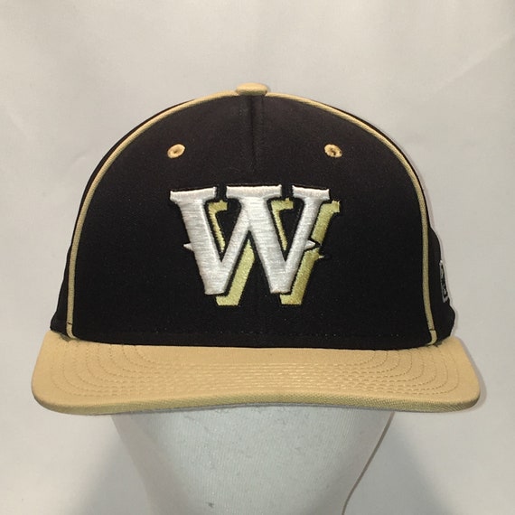 W Hat Eagles Fitted Baseball Cap Sports 