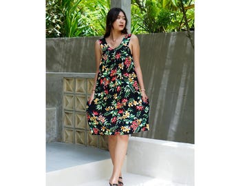 Boho Regenschirm Sommerkleid mit Tropischem Muster und Taschen, Strandüberzug, Einheitsgröße, passend für S-XL
