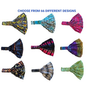 Puede incluir: Se muestran nueve diademas coloridas con varios diseños. Las diademas presentan una variedad de colores, incluyendo azul, rosa, verde y amarillo. El texto "CHOOSE FROM 66 DIFFERENT DESIGNS" se muestra en la parte superior de la imagen.