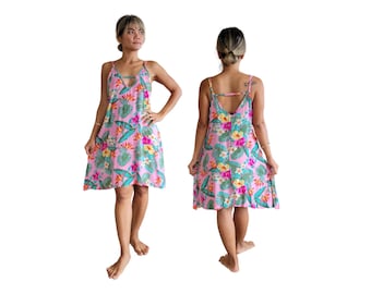 Short Hawaiian Tropical Print Dress with Pockets Free Size Fits Small-Large Beach Resort Wear