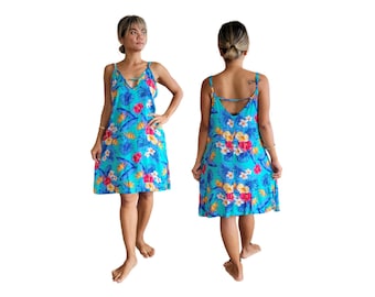 Short Hawaiian Tropical Print Dress with Pockets Free Size Fits Small-Large Beach Resort Wear