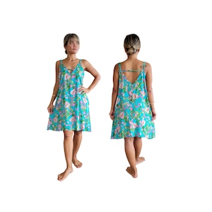 Robe courte hawaïenne à imprimé tropical avec poches, taille unique, convient aux petites et grandes tenues de plage