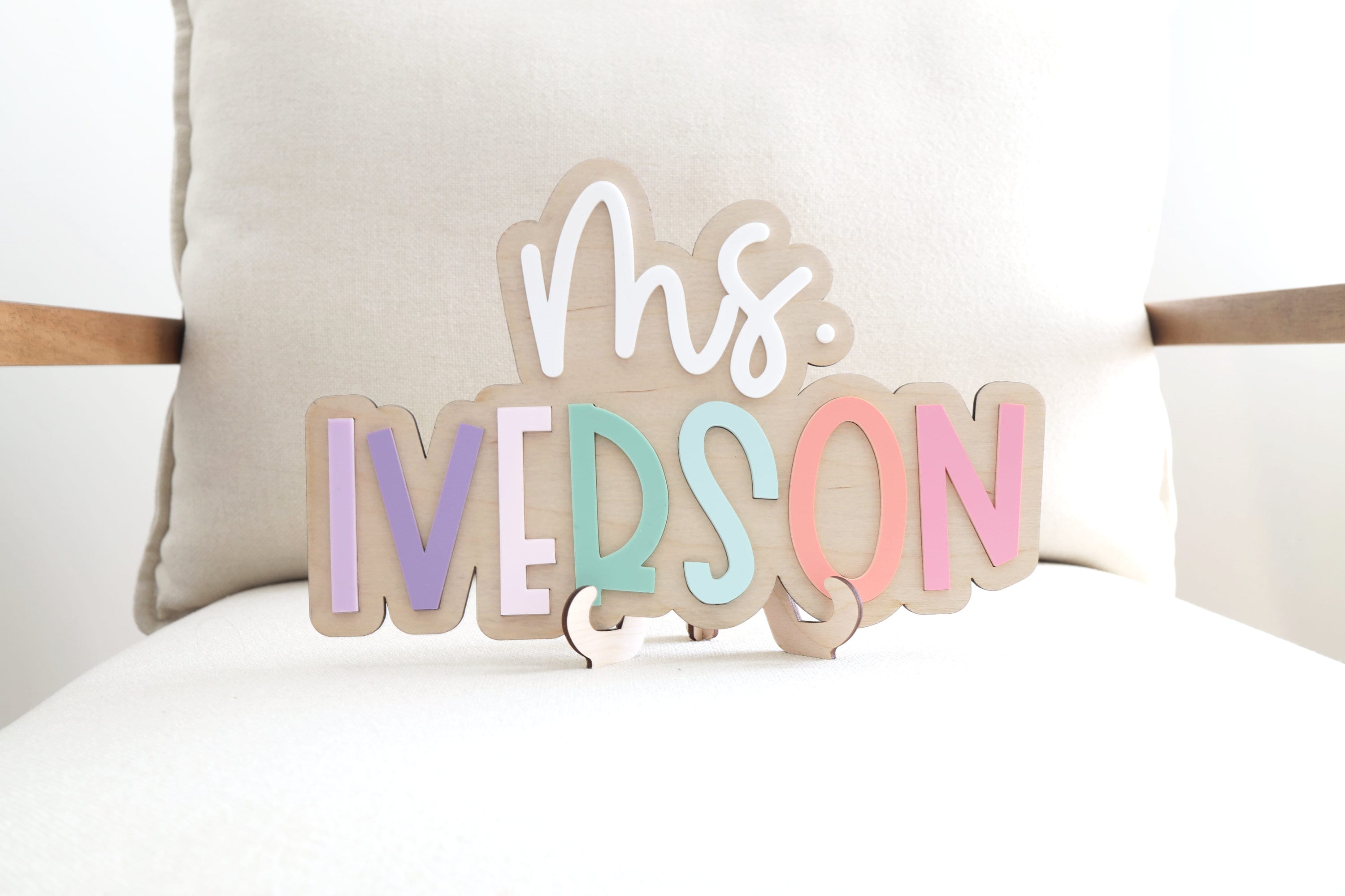 Personalized Desktop Teacher Sign, Teacher Door Sign, Teacher Appreciation Gifts, Useful Teacher Name Sign Desk Decor, Back to School Gift