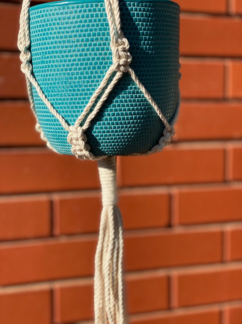 Macrame boho eclectic hand crafted natural fibre plant pot hanger