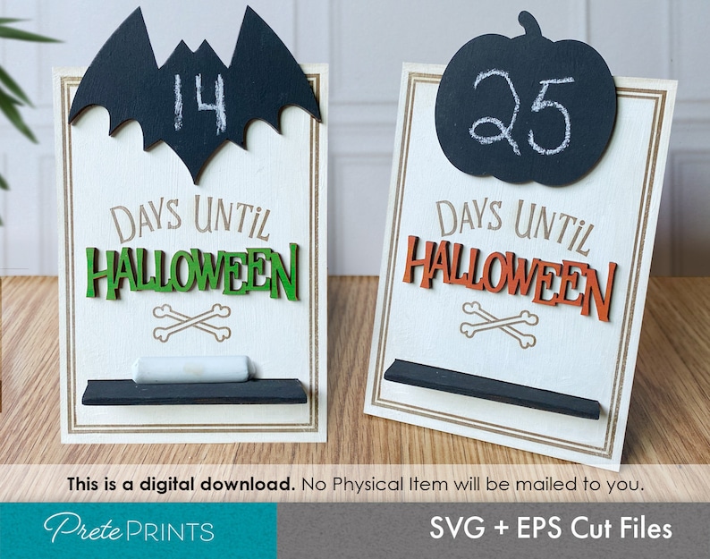 Może przedstawiać: Dwa drewniane znaki odliczające do Halloween z wkładkami z tablicy kredowej. Pierwszy znak przedstawia czarnego nietoperza z numerem 14 i tekstem "DAYS UNTIL HALLOWEEN". Drugi znak przedstawia czarną dynię z numerem 25 i tekstem "DAYS UNTIL HALLOWEEN".