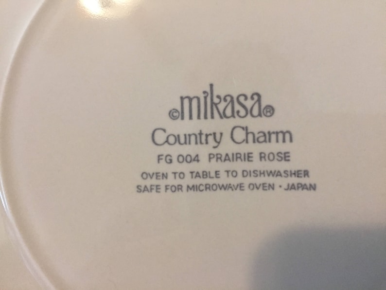 Mikasa Prairie Rose FG004 Set of Four Dinner Plates and Four 4 Salad Plates 4