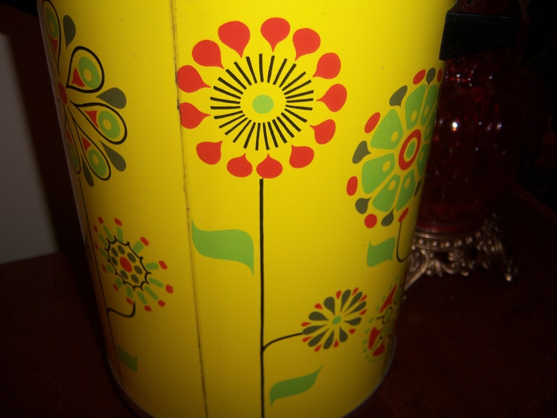 Vintage MCM Retro Decor Hippie Yellow West Bend 30 Cup Coffee Percolator Floral Green Orange Nice Complete