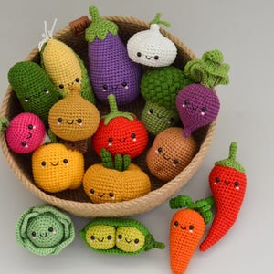 Crochet Vegetables Set , Amigurumi Play Food for Kids , Montessori Pretend Kitchen Toys , Soft Veggie Toy Gift
