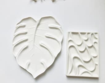 Ceramic Watercolor Palette, Monstera Leaf  Artist Ceramic Palettes, Gift for Painters, Ceramic Paint Palette，Porcelain Palette