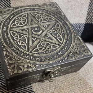 Pentacle - Triple Moon - Wicca - Witch - Pagan themed wooden jevelery box/casket - hand painted