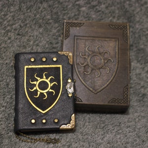 Handmade leather craft paper 150 pages notebook &#39;The Chronicles of Nilfgaard&#39;  in wooden box