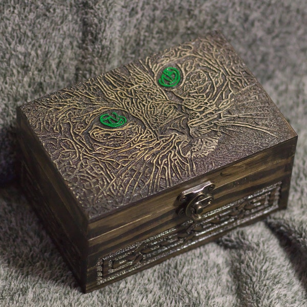 Celtic Cat themed wooden jevelery box/casket