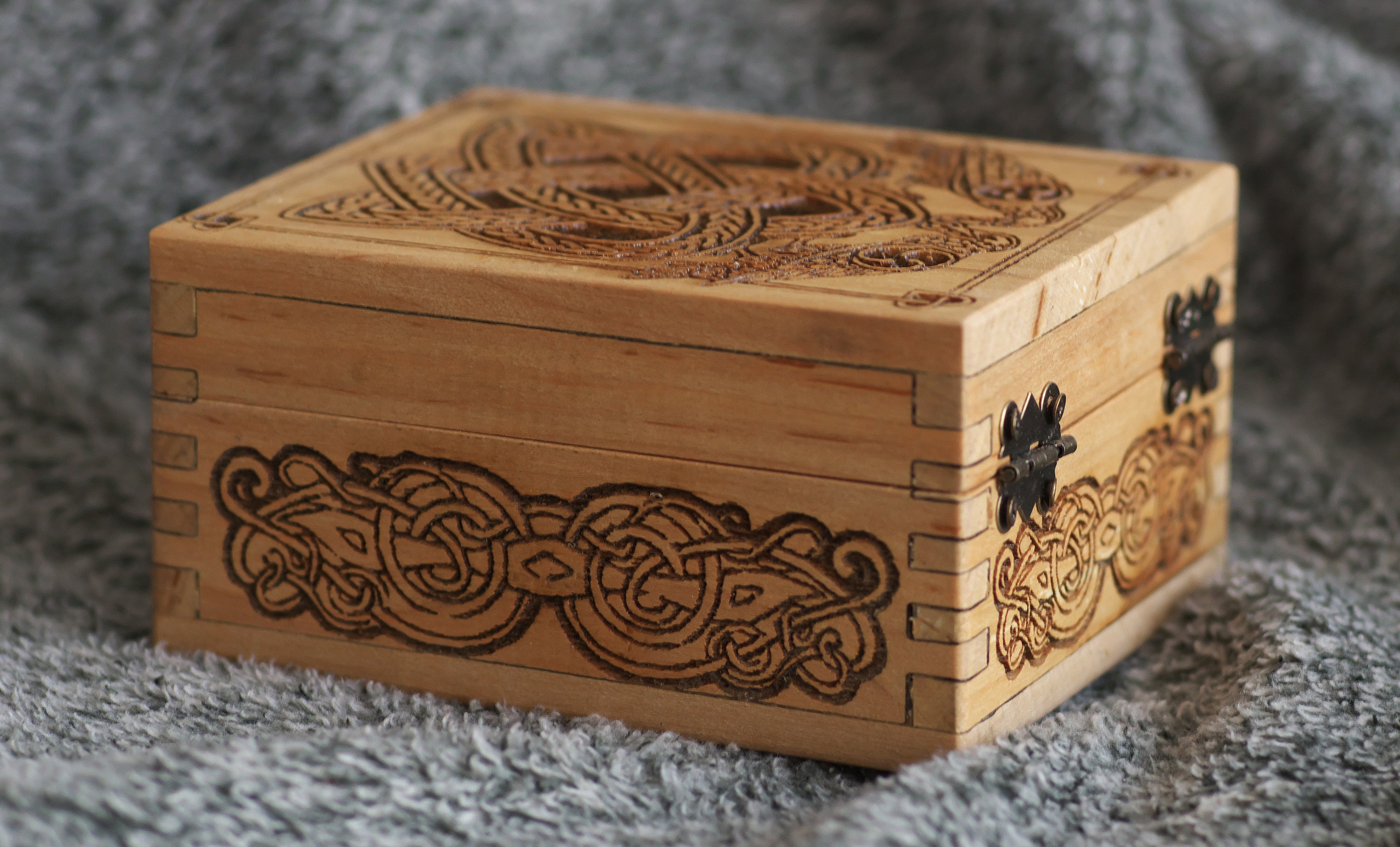 Celtic themed wedding box with Rings inlay alderwood square Etsy