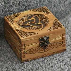 Celtic Triskel themed alder wood square jevelery box/casket