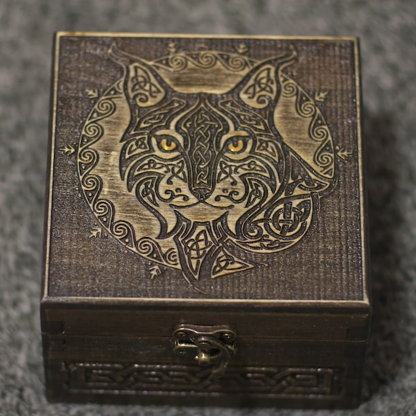 Lynx themed wooden jevelery box/casket - hidden compartment possible