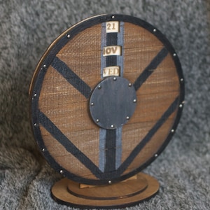 Viking Shield themed  - any shield pattern - wooden perpetual calendar - any language - personalizable