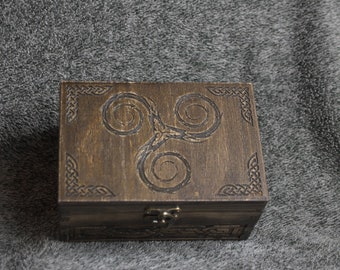 Celtic Triskel - Dragons themed - wooden jevelery box/casket