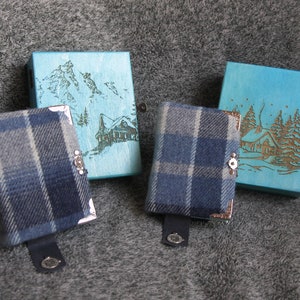 Cahier Hygge fait main en laine douce dans une boîte en bois