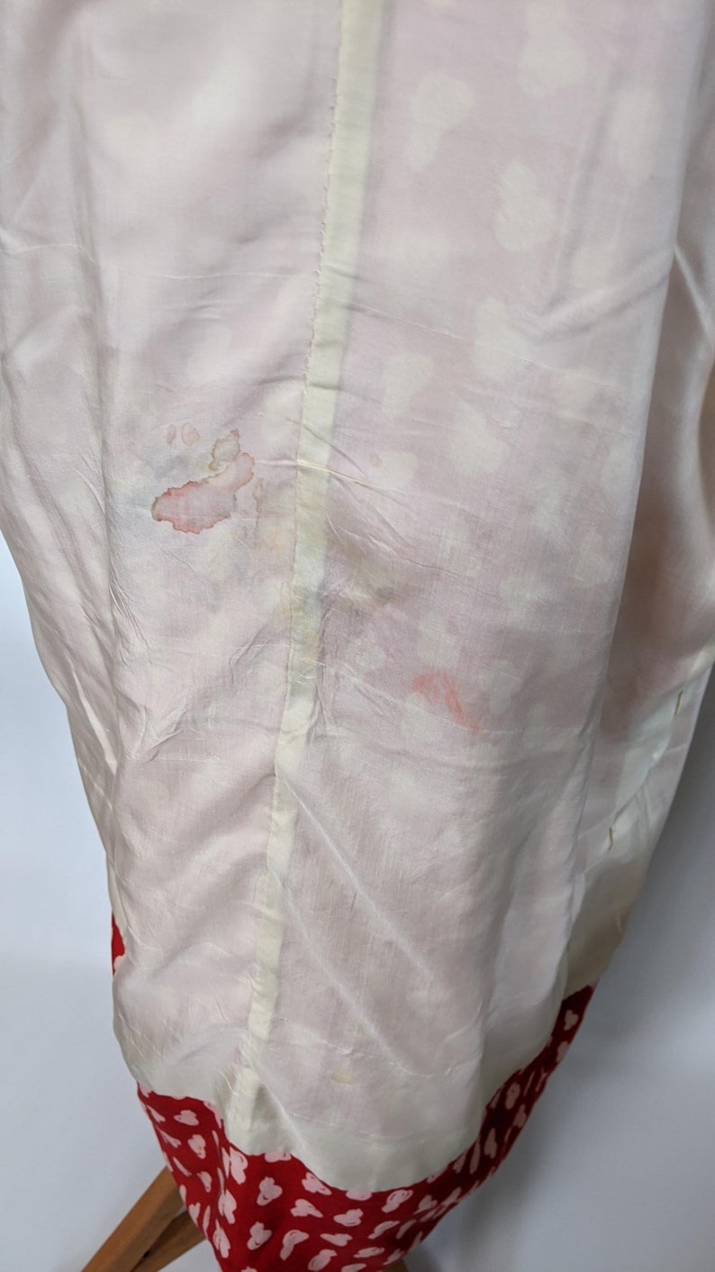 Original Traditional Japanese Vintage Nagajuban Red and White Silk Kimono Handmade Hand stitched 1960/'s Silk Boho Hippie silk Lined robe