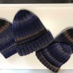 Unisex double ribbed, adult and kid's beanie variegated colours. image 2