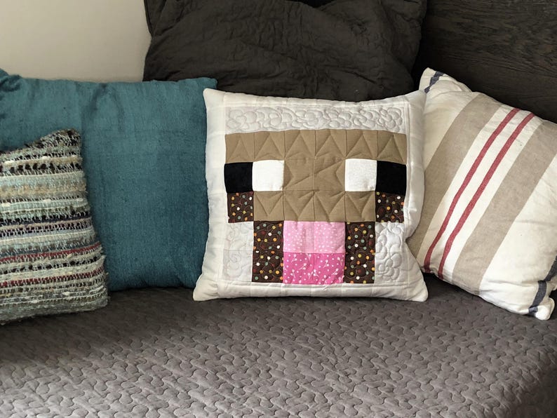 Minecraft Inspired Patchwork Mobhead Cushion Cover ~ Sheep - White OR Yellow 画像 1