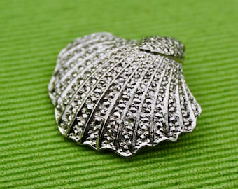 Broche vintage de concha marina