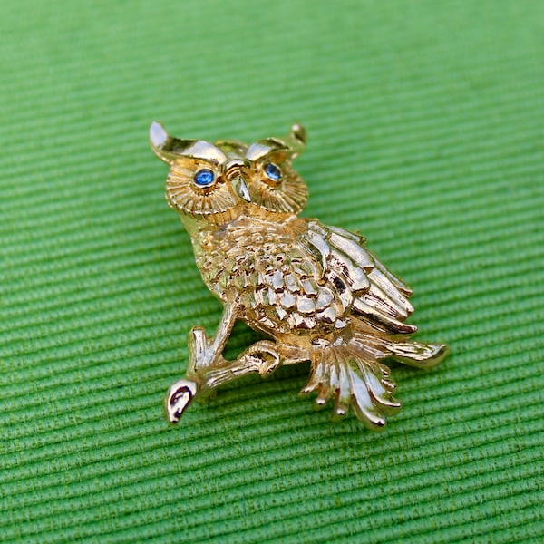 Vintage Gold Owl Brooch with Blue Eyes