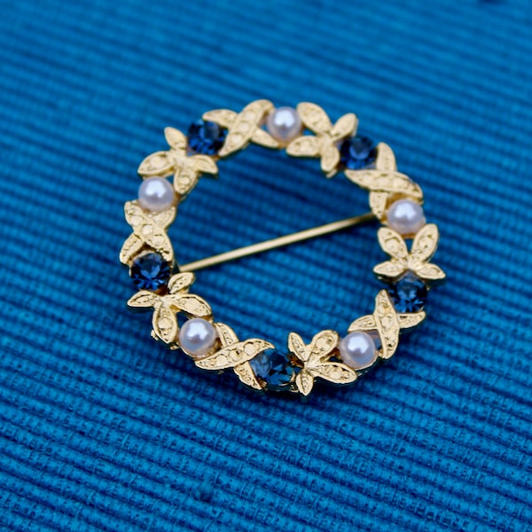 Vintage Pearl Brooch with Blue Swarovski Crystals and Gold Plated Wreath
