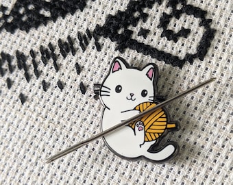 Yarn Cat | Needle Minder