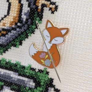 Forest Fox | Needle Minder