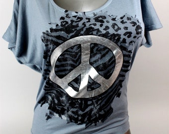 Peace Sign Top - Sky Blue Blouse - Loose Shortsleeve - Wildlife Patterns - Silver Peace Symbol - Shiny Peace Icon - Baby Blue Tee - Vintage