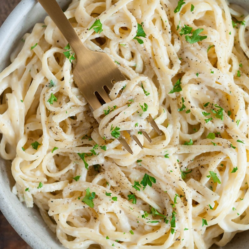 Quick & Easy Alfredo Sauce Recipe From Scratch Italian Bread | Etsy