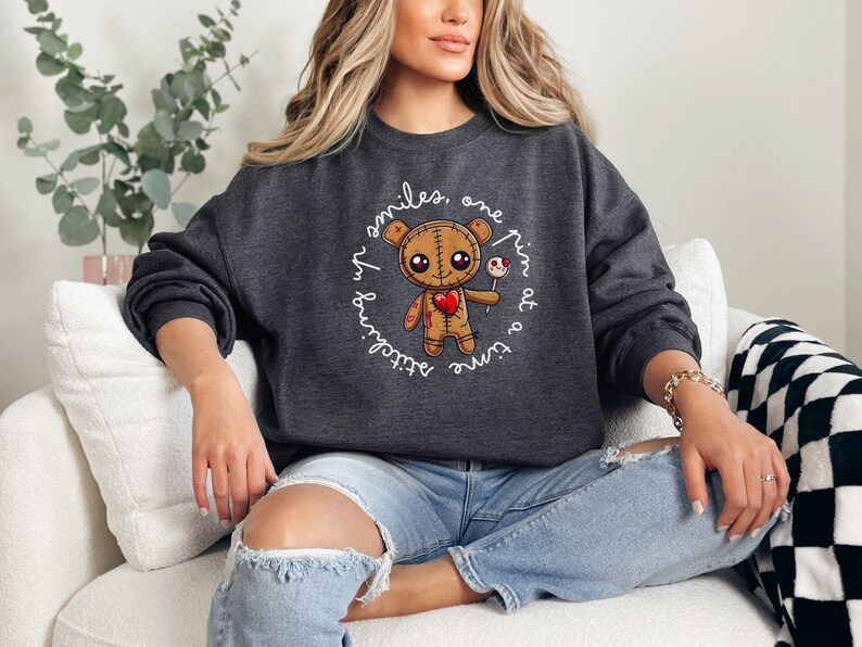 Funny Voodoo Doll Sweatshirt: Humorous Gothic Crewneck or Hoodie bild 3