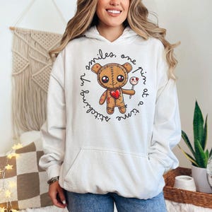 Funny Voodoo Doll Sweatshirt: Humorous Gothic Crewneck or Hoodie bild 2