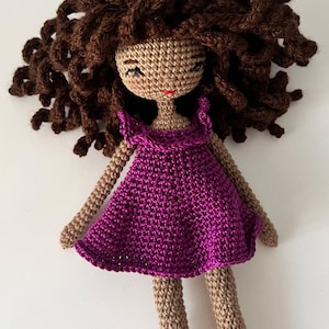 Häkelanleitung „Misty Dress“ für Amigurumi-Puppen
