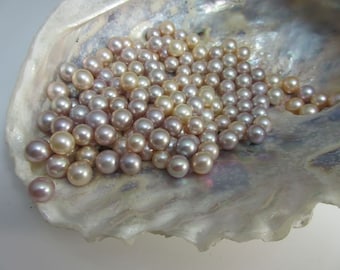 Freshwater pearl small, undrilled AAA grade pearl 7.5-8 mm