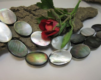Mother-of-pearl discs strand black mother-of-pearl 25 x 18 mm