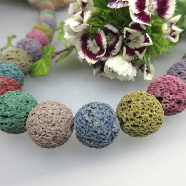 Reconstructed 14 mm lava rank in balls with all colors