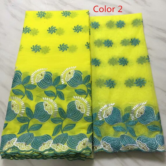 Tissu africain de dentelle en tissu tissu en Swiss Voile de dentelle en coton de 5 yards un avec chemisier 2 yards dans ensemble pour robe de mariée b14639 Tissu africain de dentelle en tissu tissu en Swiss Voile de dentelle en coton de 5 yards un avec chemisier 2 yards dans ensemble pour robe de mariée b14639