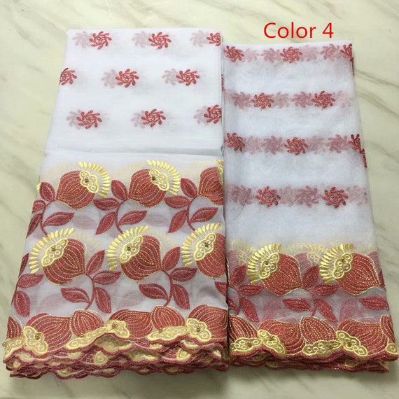 Tissu africain de dentelle en tissu tissu en Swiss Voile de dentelle en coton de 5 yards un avec chemisier 2 yards dans ensemble pour robe de mariée b14639 Tissu africain de dentelle en tissu tissu en Swiss Voile de dentelle en coton de 5 yards un avec chemisier 2 yards dans ensemble pour robe de mariée b14639