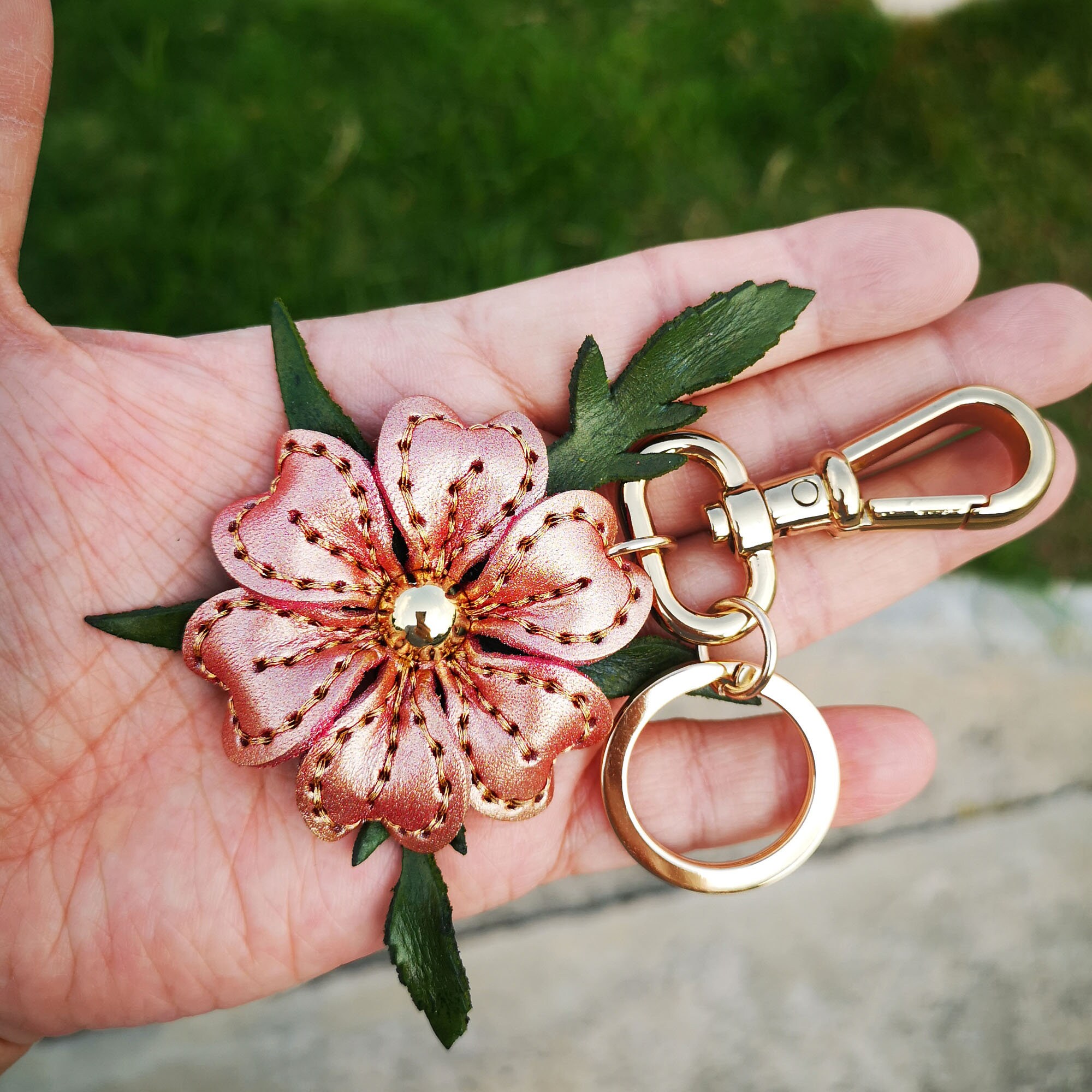Charm Flower Genuine Leather Keychain Key Ring Handmade Purse Bag Snap Loop Gift 