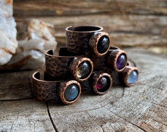 Hammered Copper Adjustable Ring with Choice of Stone Rainbow Moonstone Labradorite Amethyst Garnet Smoky Quartz Black Agate