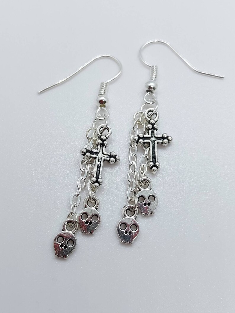 skull jewellery womens earrings gothic earrings Skull earrings skull and crosses dangly earrings dangly skulls gotjic jewellery