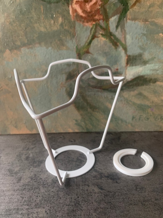 Lamp shade carrier deals