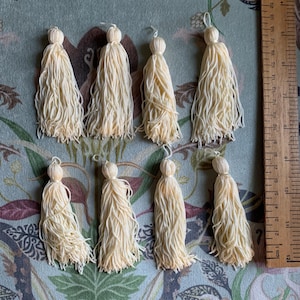 Set of 8 silky pale lemon yellow chainette Lampshade Tassels 9cm