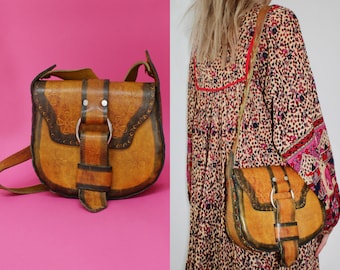 Sac hippie en cuir repoussé fait main vintage des années 1970