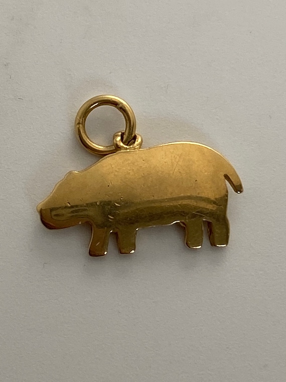 Vintage 1970s 18 karat yellow gold Dodo pig charm 