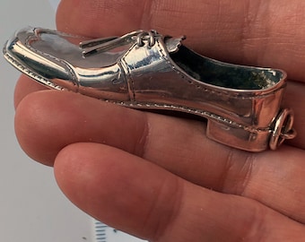 Vintage 925 sterling silver wing tipped oxford lace up shoe pendant. Collectable Estate Jewelry