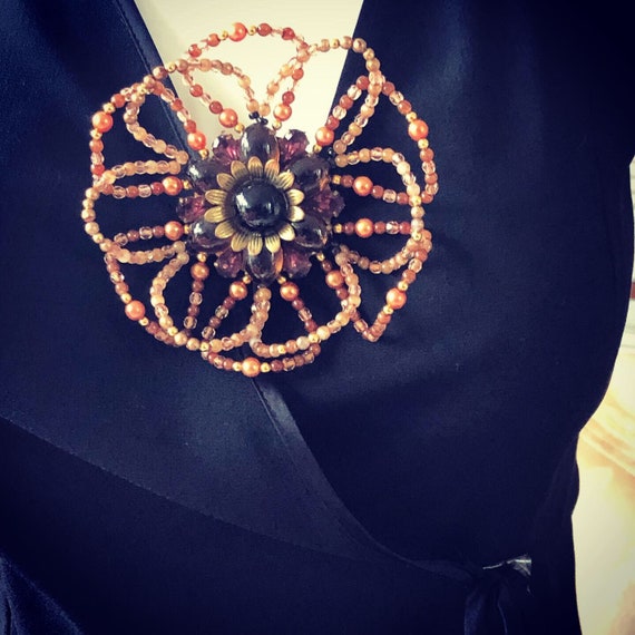 Vintage Fabulous 1940s floral Statement brooch