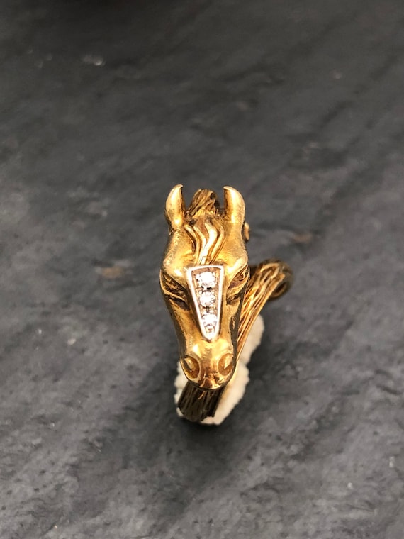 ゴールドクラシックカーオルゴール Vintage 70s 18 Karat Yellow Gold Horse Head Ring Made in